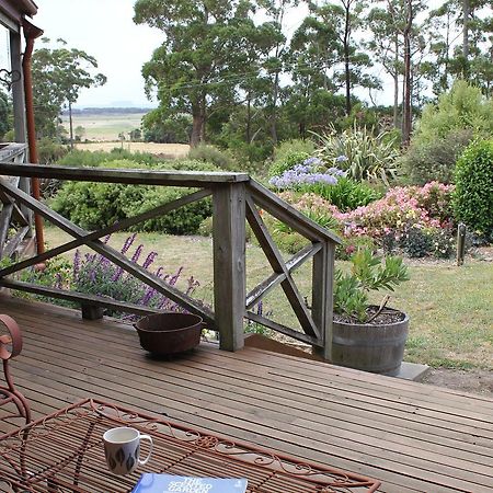 Eagle'S Roost Farmstay B&B Rocky Cape Exteriör bild