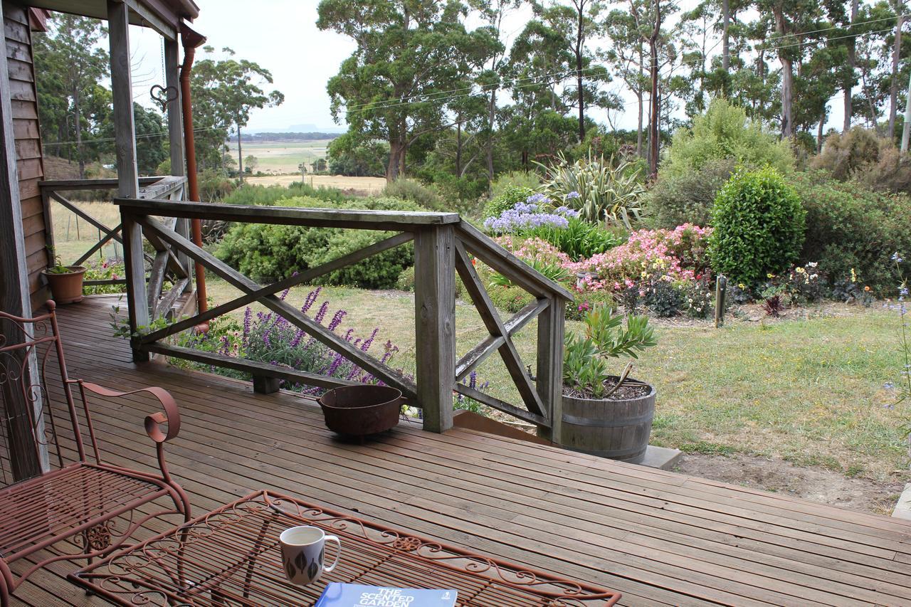 Eagle'S Roost Farmstay B&B Rocky Cape Exteriör bild