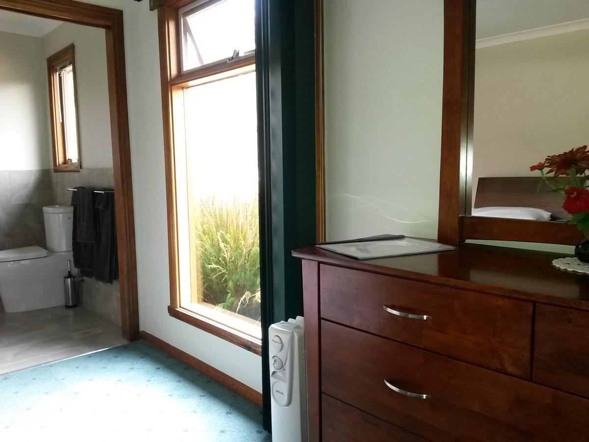 Eagle'S Roost Farmstay B&B Rocky Cape Exteriör bild